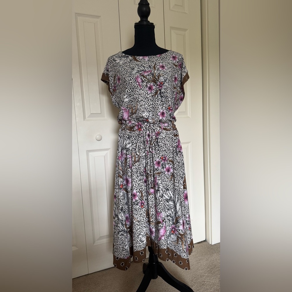 WHBM floral midi‎ dress elastic waist short sleeves women’s size L